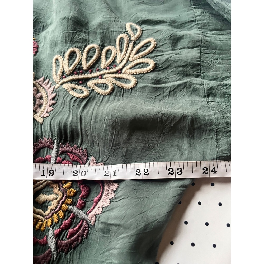 Johnny Was Syn Jenny Kas Embroidered Tunic Top XL Sage Green Boho Floral C34818 - Picture 8 of 9